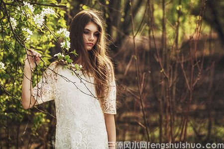 对主人不利的住宅风水(图1) 对主人不利的住宅风水(图1)