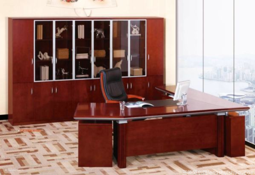 办公桌摆放风水正确图解析大全(图2)