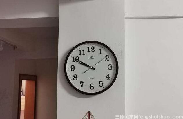 钟表挂在家里哪个位置好风水好？钟表挂摆风水讲究有哪些？