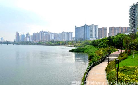 【阳宅风水】住宅不宜建在河江边上，为什么?